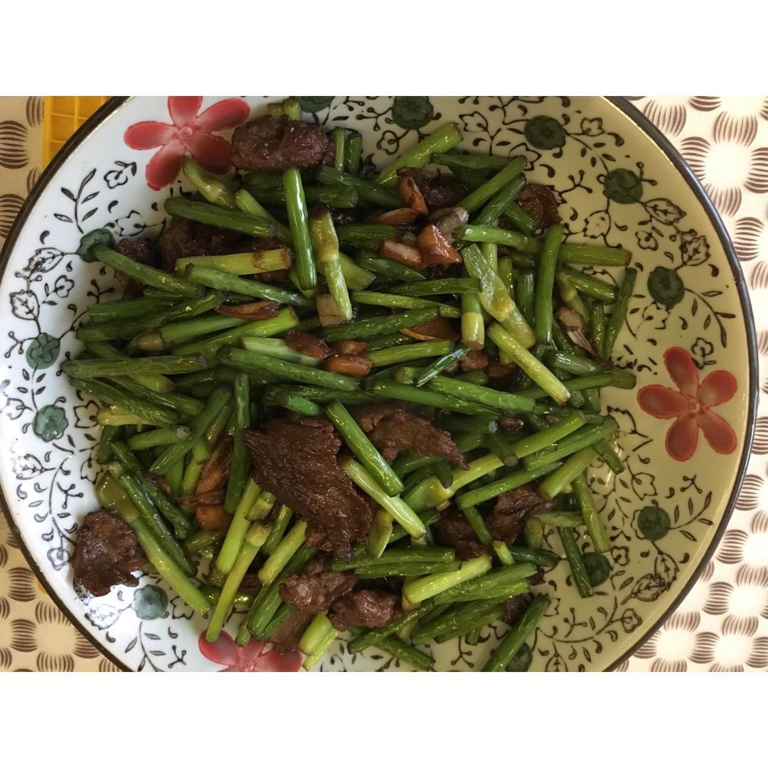 家常菜：蒜苔炒牛肉