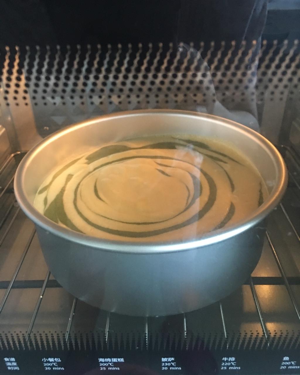 绿斑马戚风蛋糕