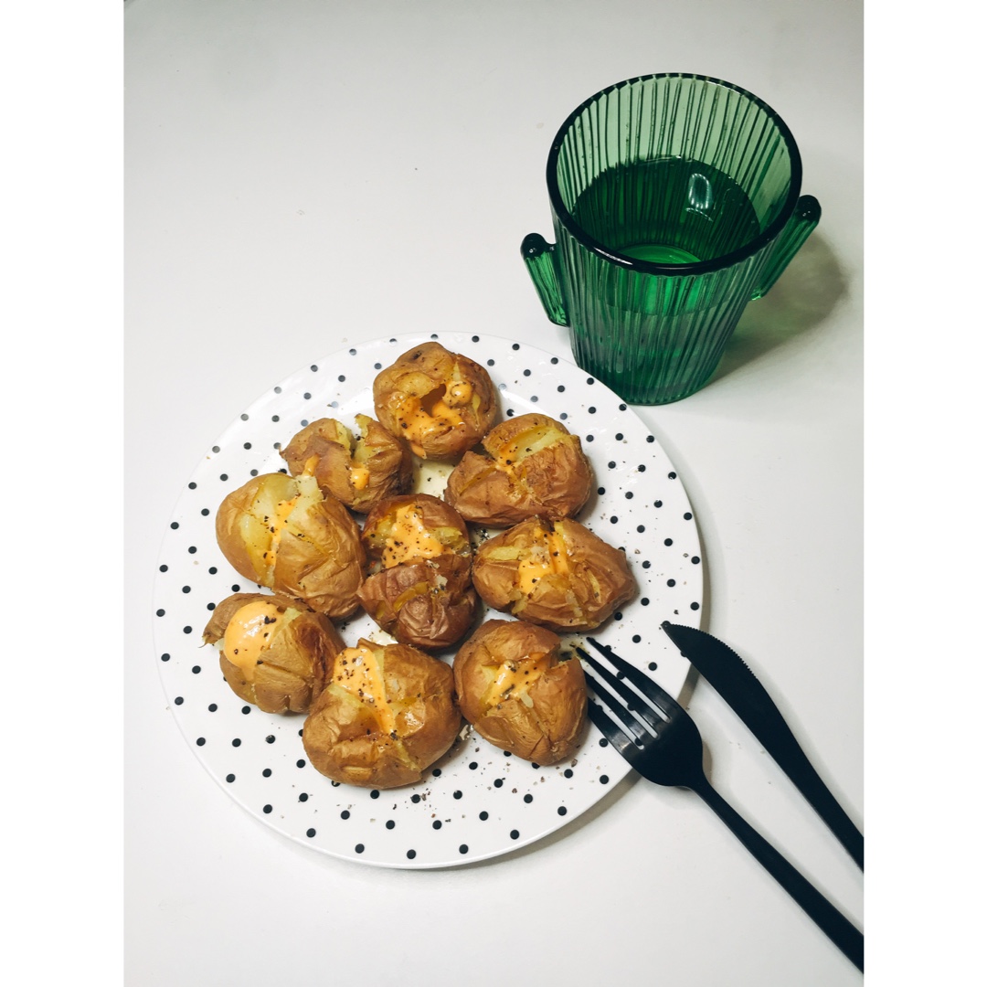 科达·布莱克的超快手烤土豆（微波炉/烤箱）