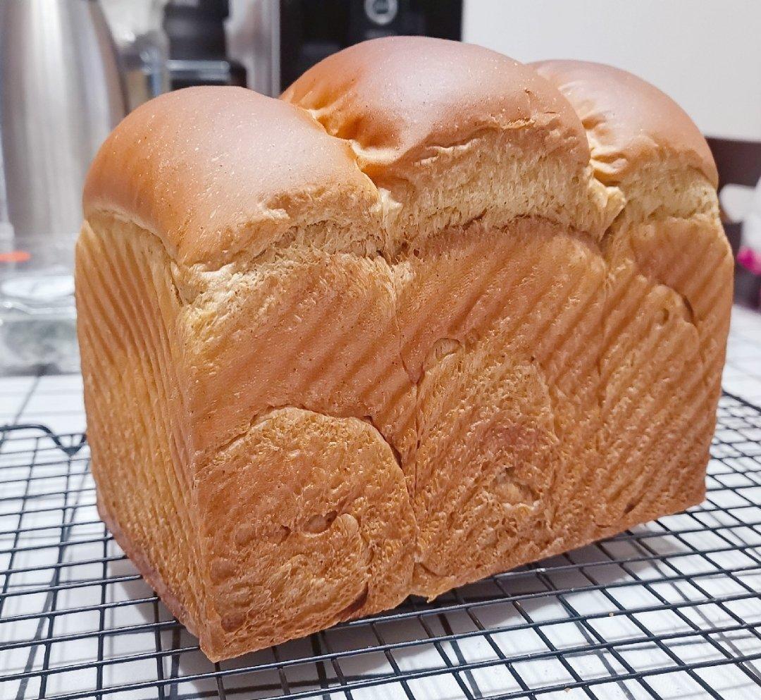 奶茶吐司