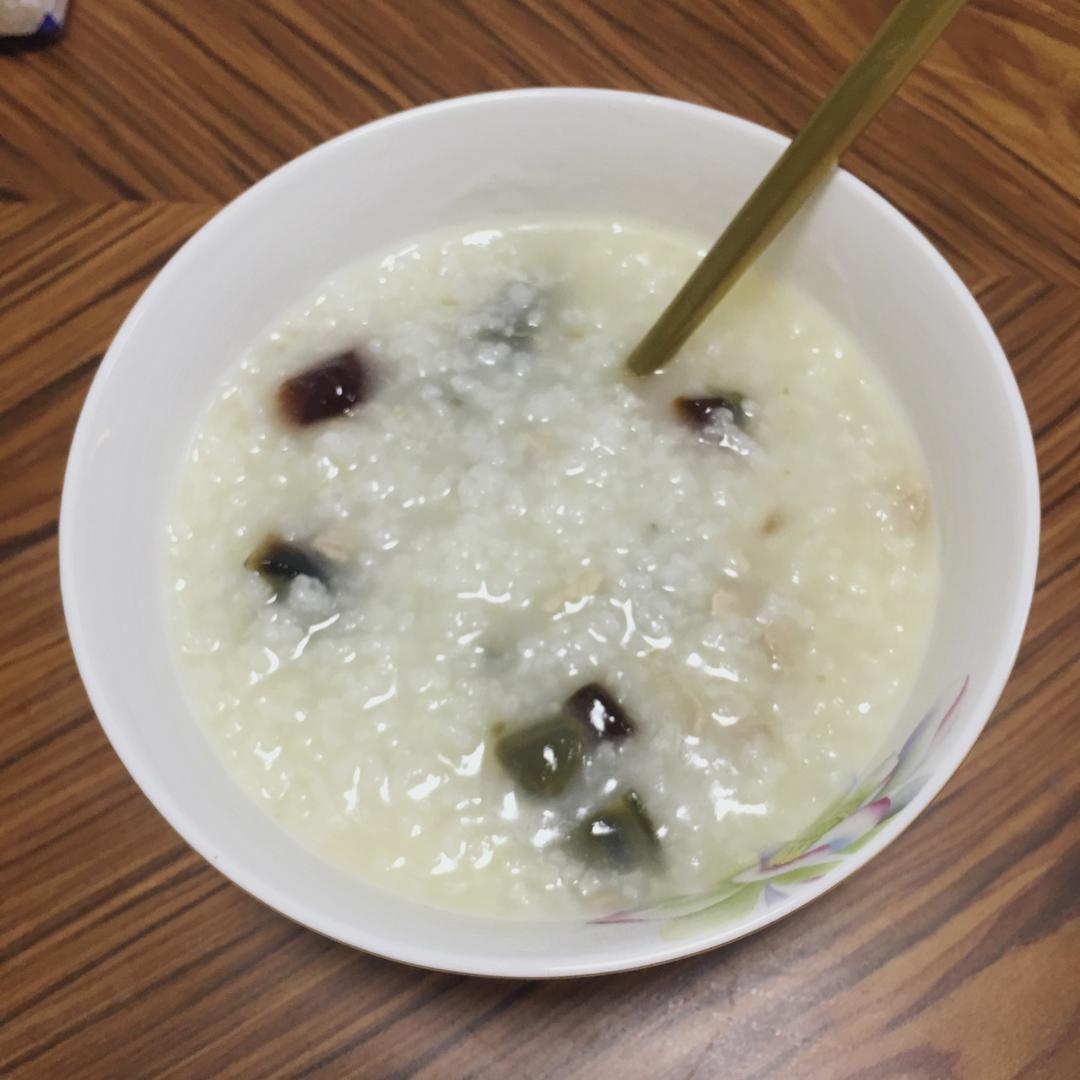皮蛋瘦肉粥