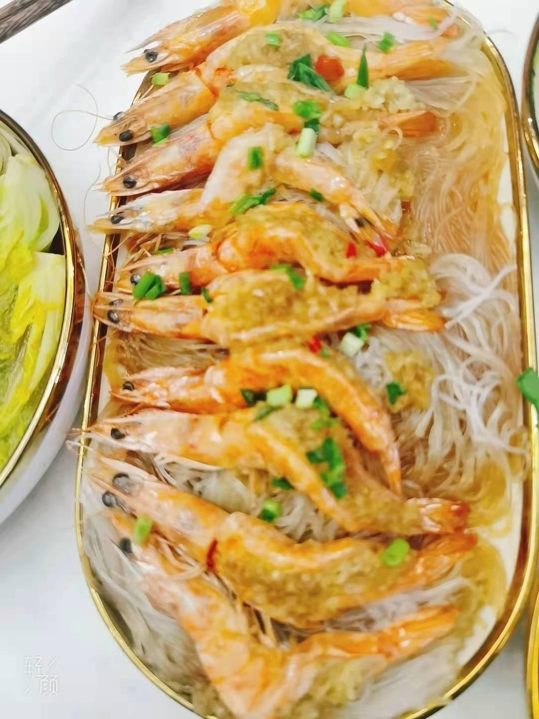 0失败的蒜茸酱粉丝蒸虾🦐🦐🦐（蒜茸酱衍生菜谱）