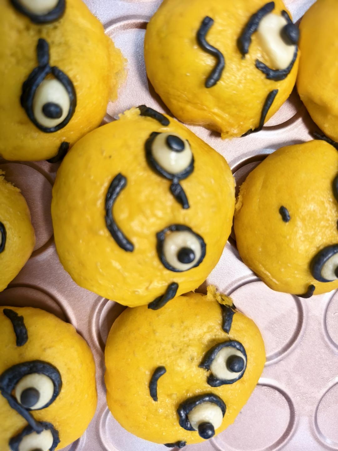 【原创】小黄人紫薯馅南瓜包子