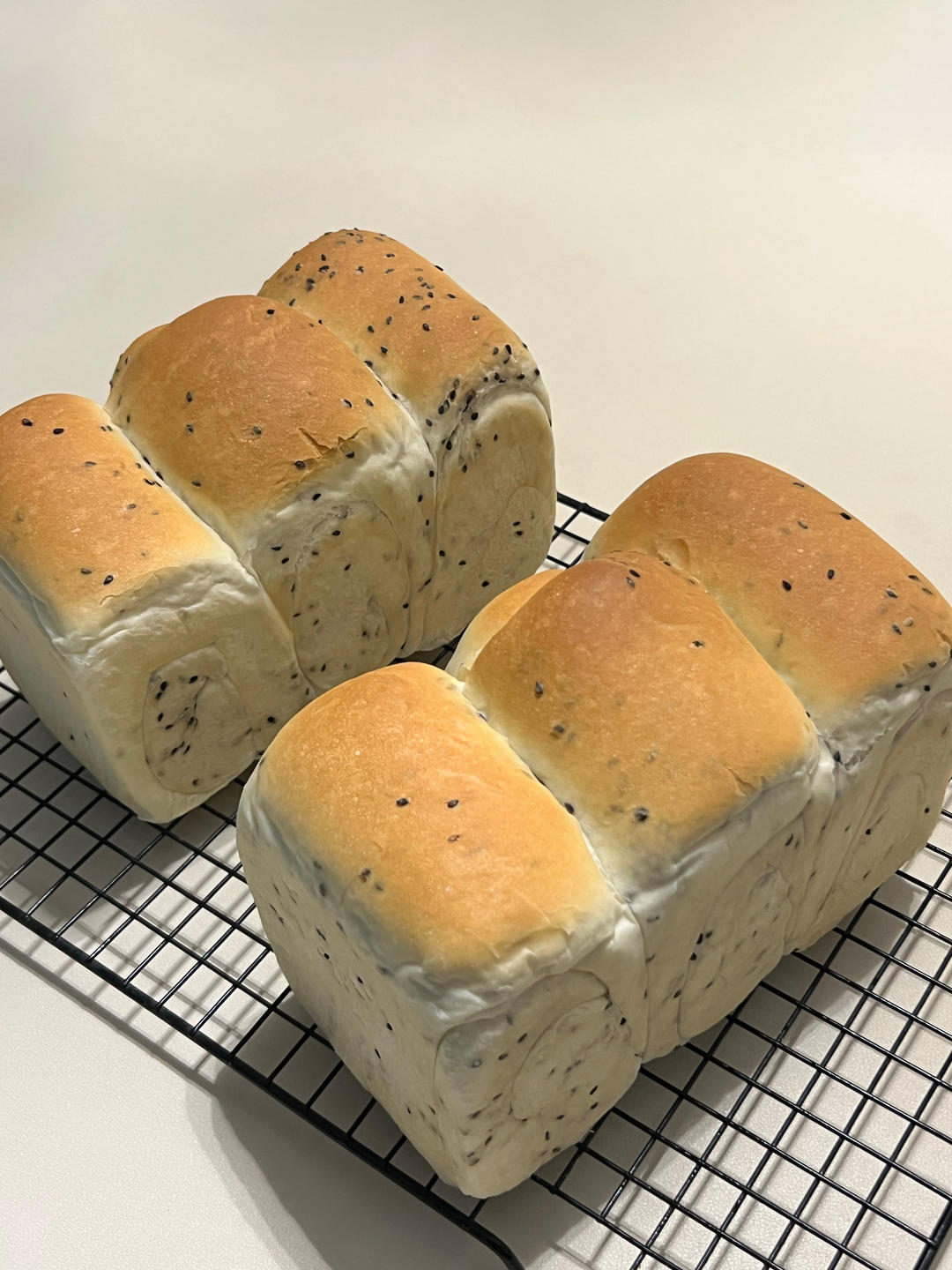 咸香黑芝麻吐司🍞（冷藏发酵）
