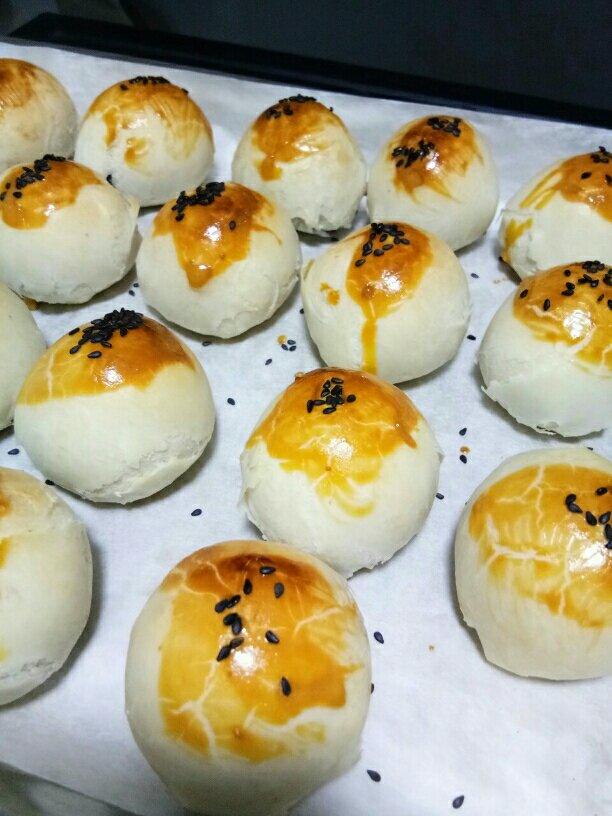 从炒红豆沙开始做蛋黄酥（视频）