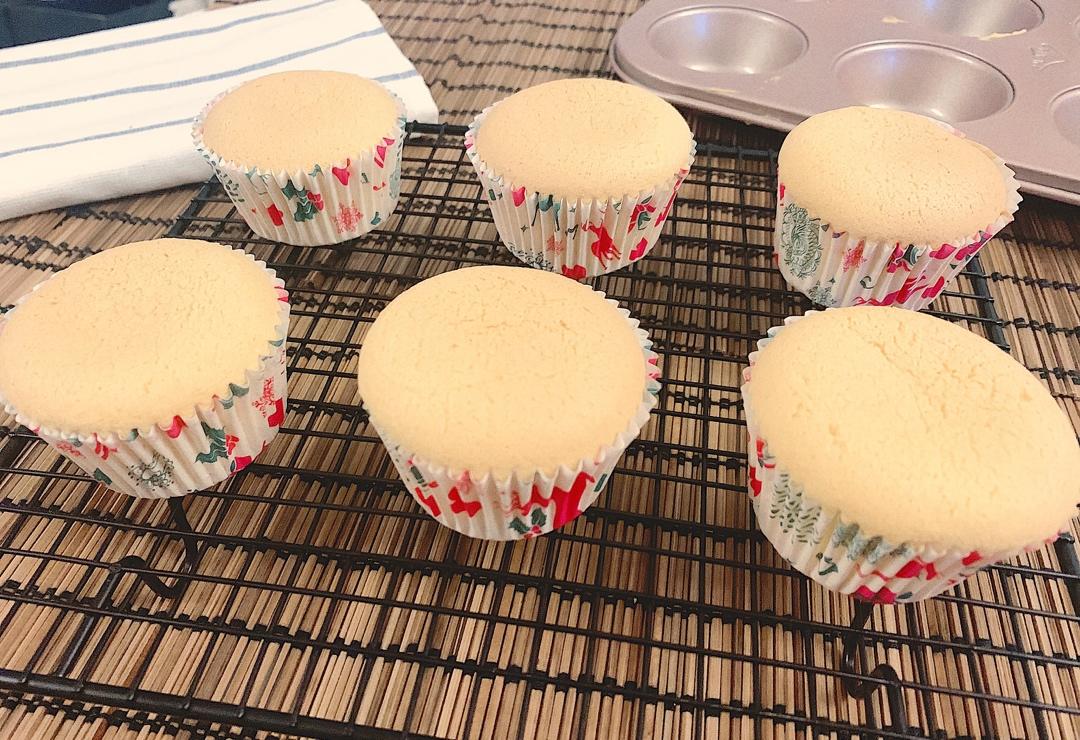 纸杯蛋糕 8寸戚风蛋糕的量