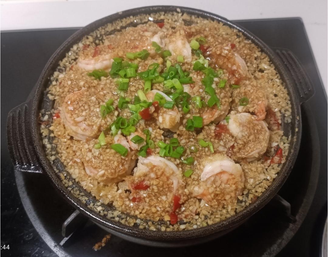 🔥天气越来越冷，来一道热乎乎的蒜蓉虾粉丝煲，简直太幸福了❗️