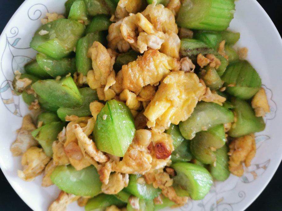 丝瓜炒鸡蛋