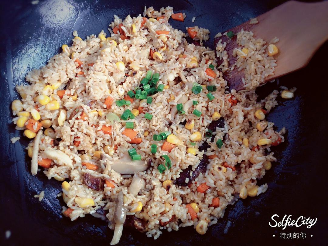 酱油炒饭(超级简单)