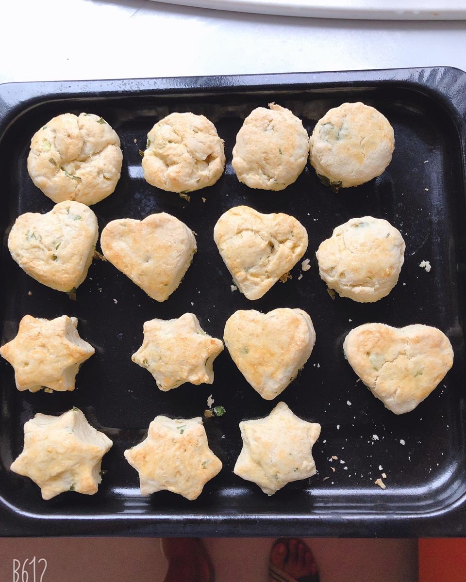 全麦香葱味增咸司康