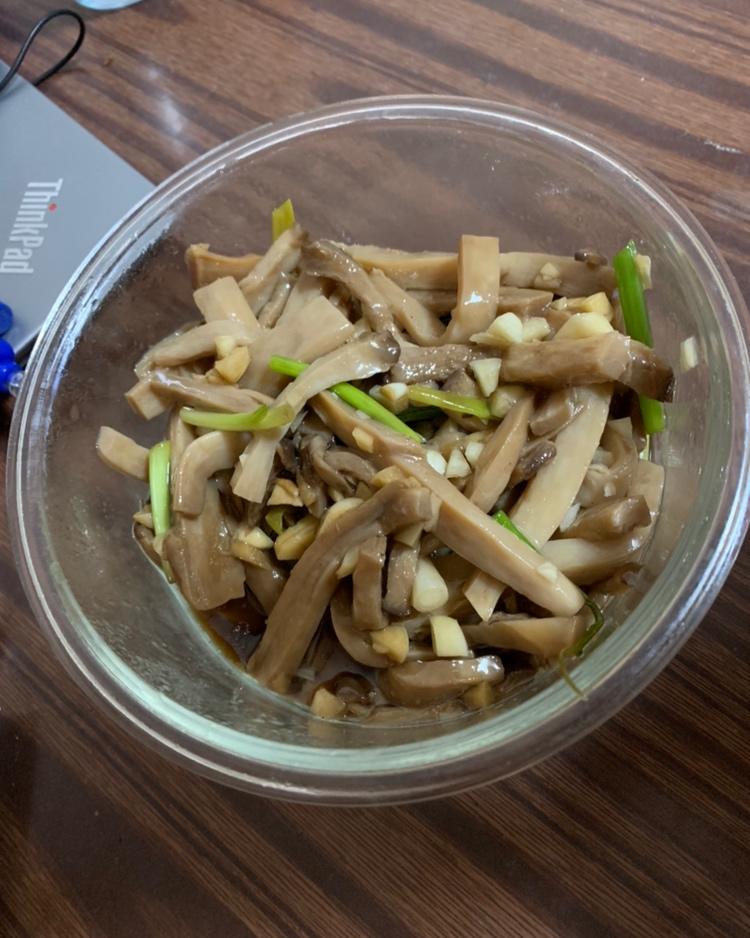 凉拌杏鲍菇