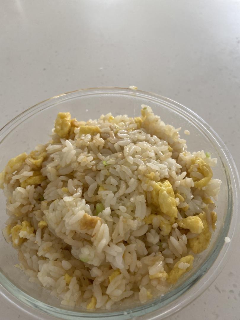 鸡蛋炒米饭（蛋炒饭）
