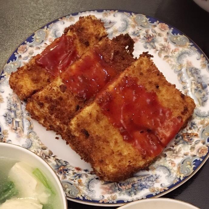 嘣嘚儿你个嘣嘚儿做的和风酥炸豆腐排