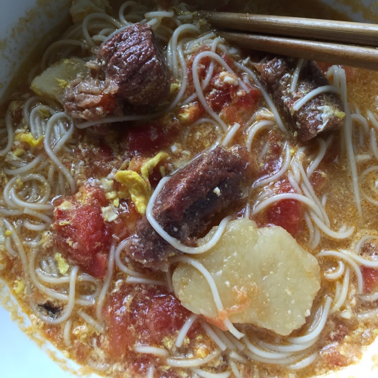 简单早饭西红柿鸡蛋挂面