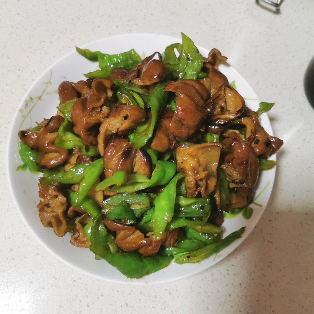 卤肥肠