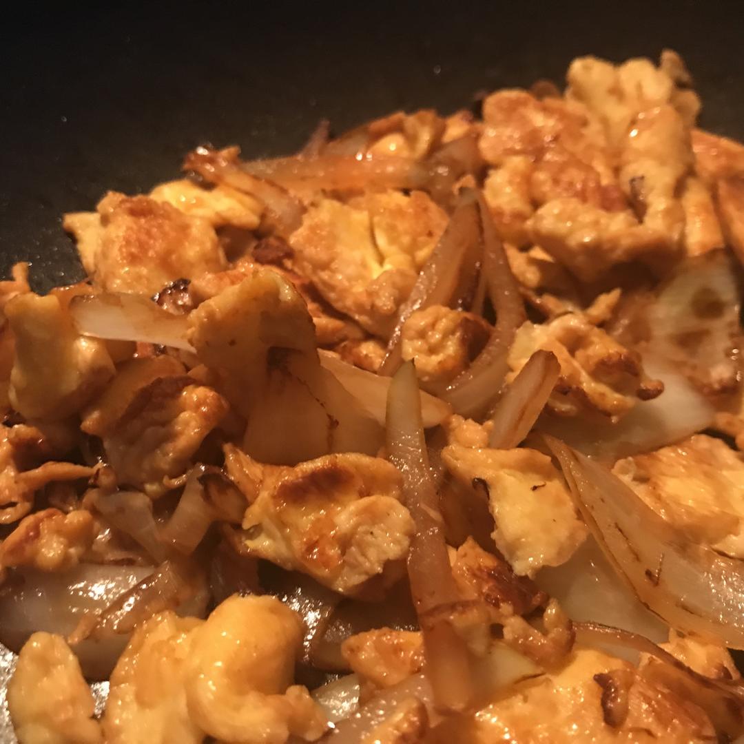 洋葱炒鸡蛋