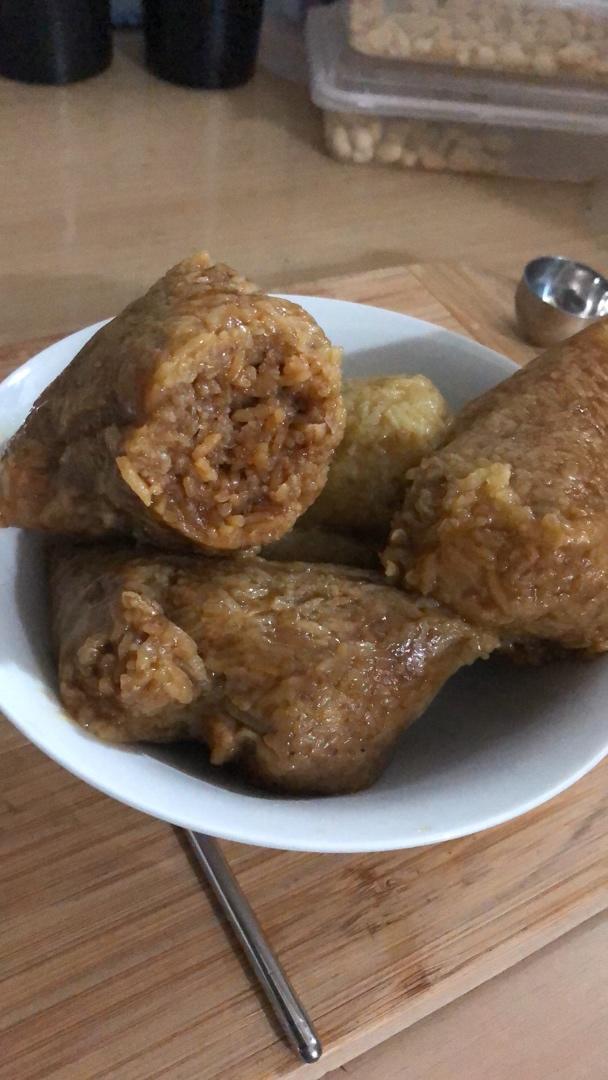 香菇鸡肉粽