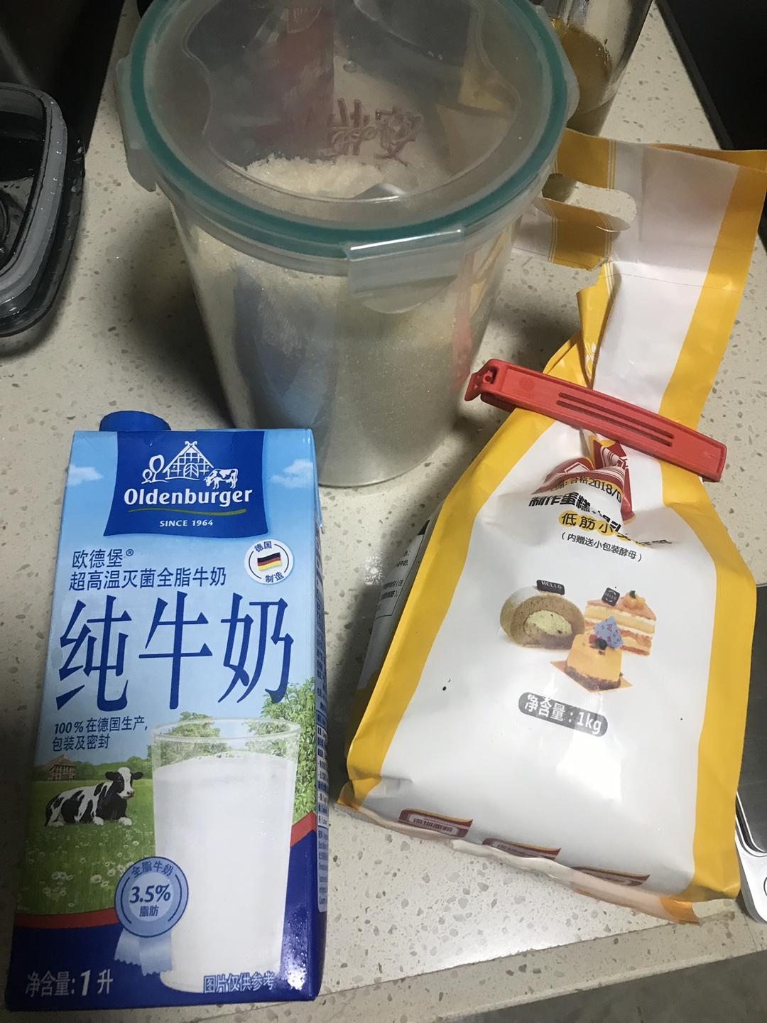 纯奶手撕吐司的做法 步骤1