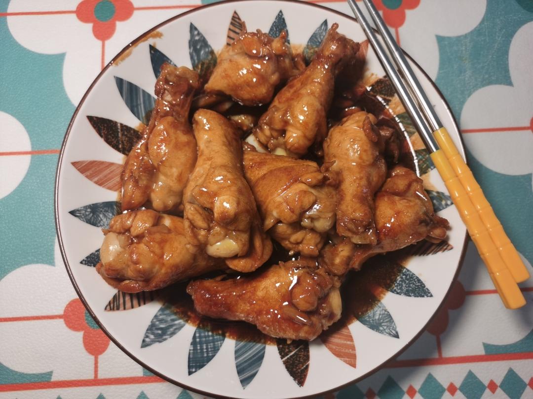 好吃到舔手指的「蒜香蜜汁鸡翅根」👍