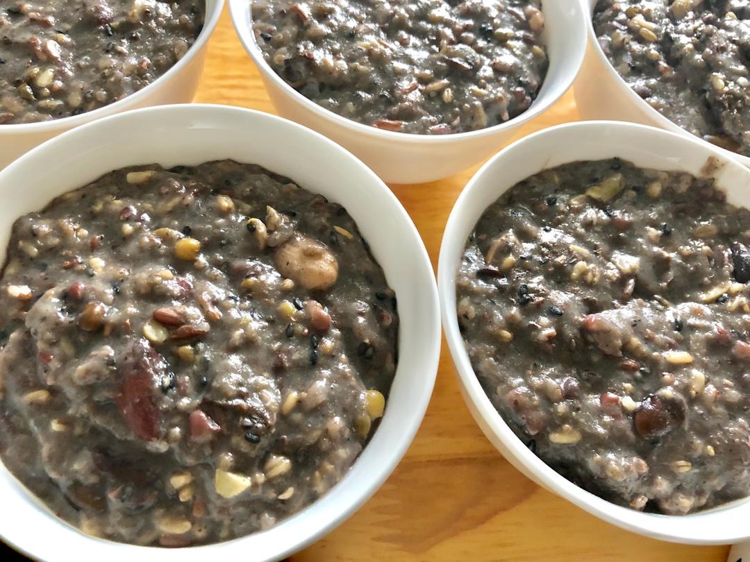 豆浆杂粮粥（别名：回归正轨粥）丨健康·三餐