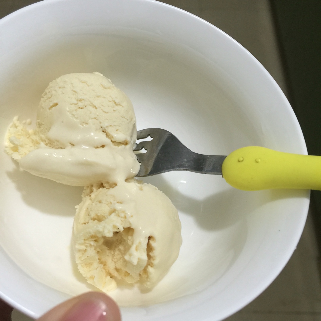 《Tinrry下午茶》教你做香草冰淇淋