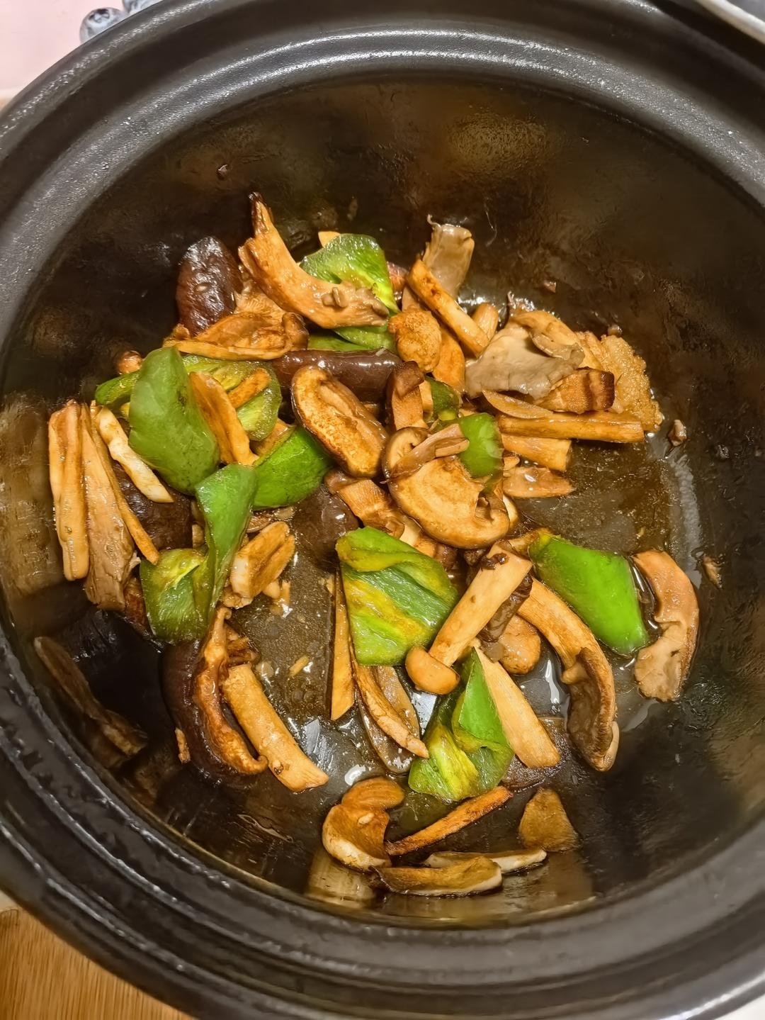 菌菇煲(杂菇煲)