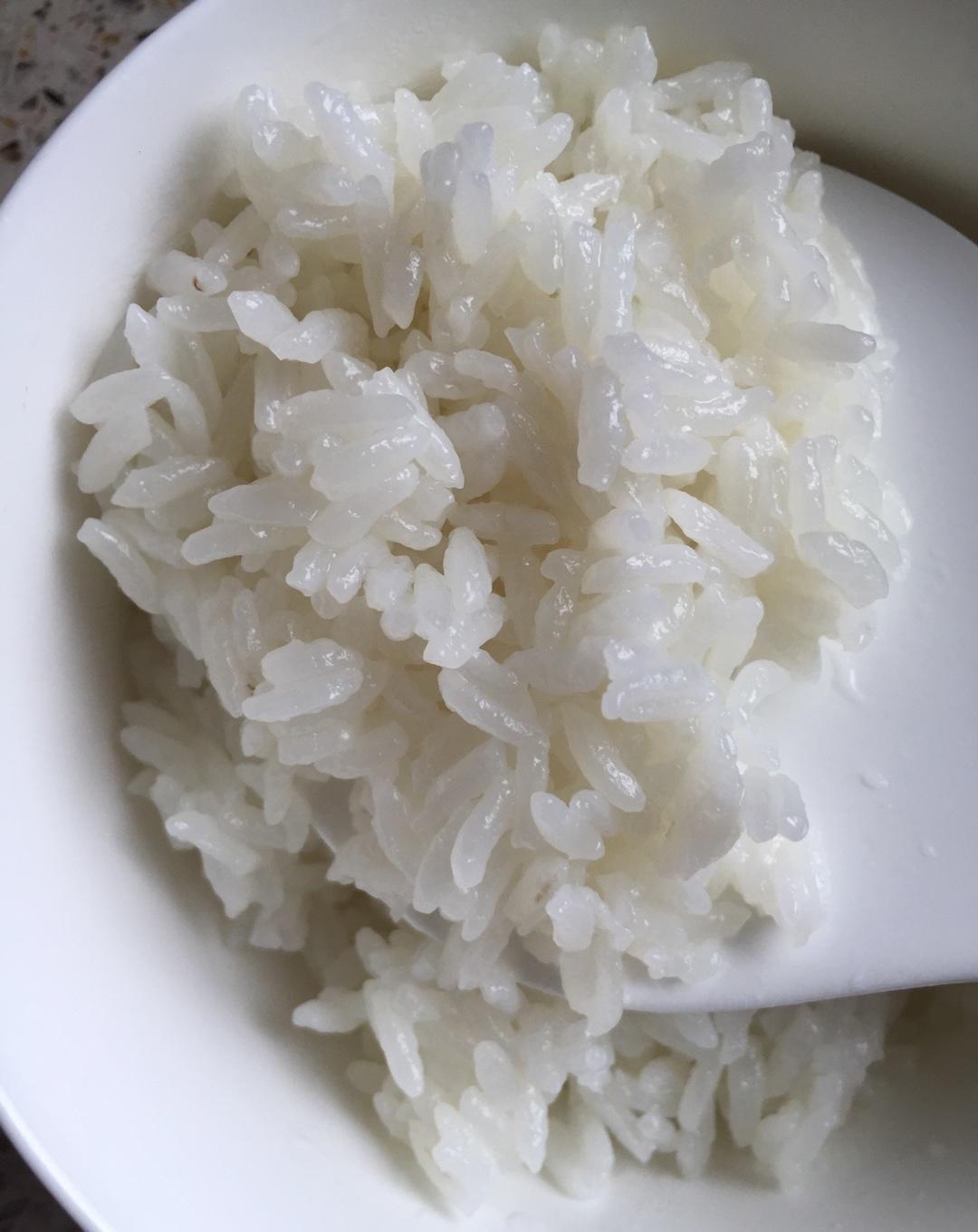传统高压锅煮白米饭的做法