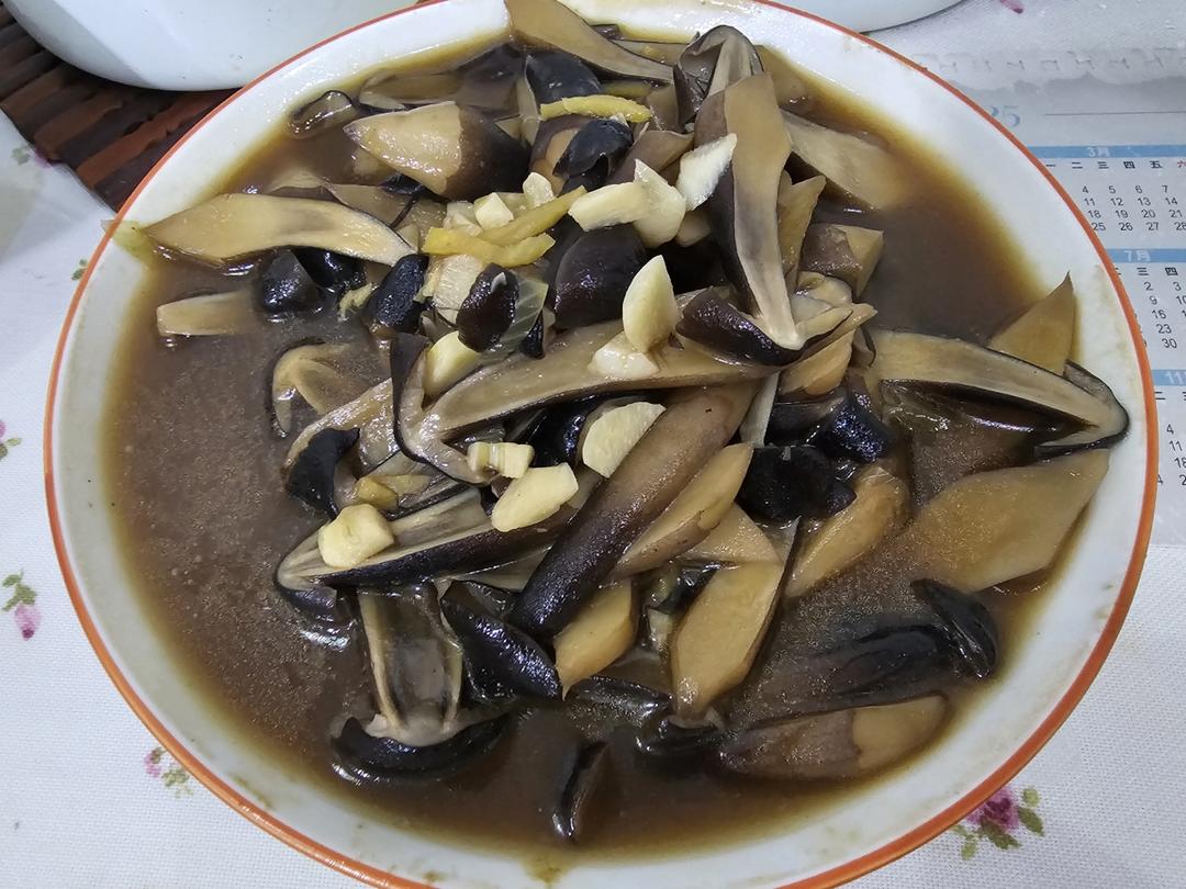 极简美味黑皮鸡枞