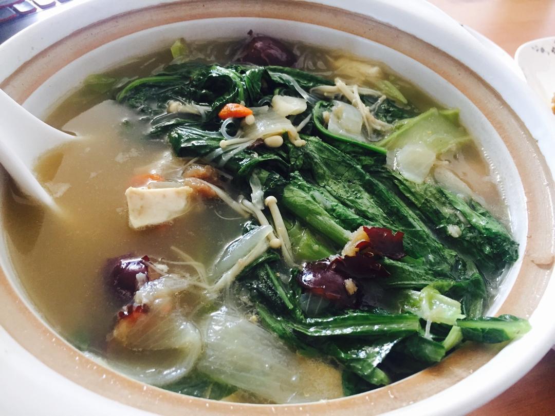 白汤羊蝎子火锅