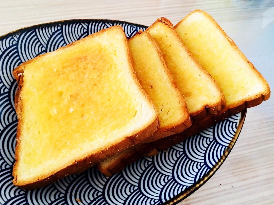 霍_霍做的黄油面包片