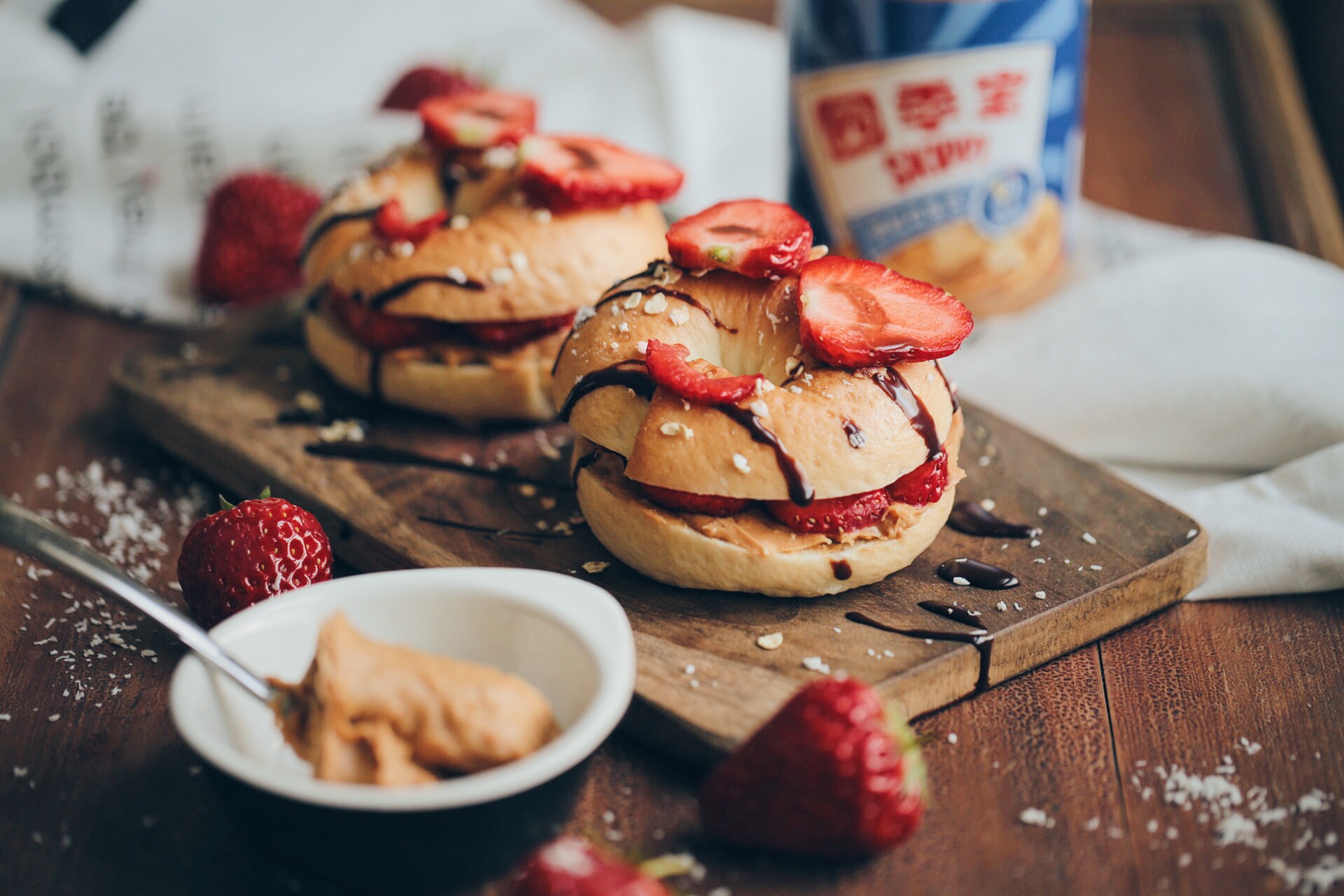 ［早Fun我要甜］草莓花生酱贝果的做法