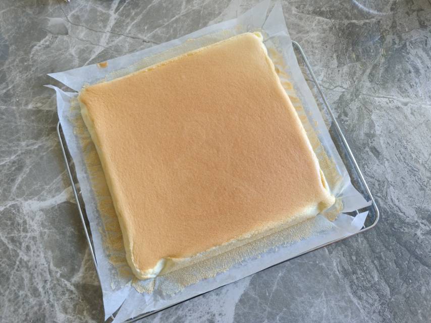 蛋糕卷这样做‼️不掉皮不开裂（小视频食谱）