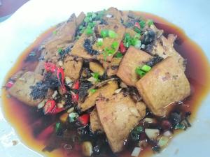 梅干菜烧老豆腐的做法 步骤4