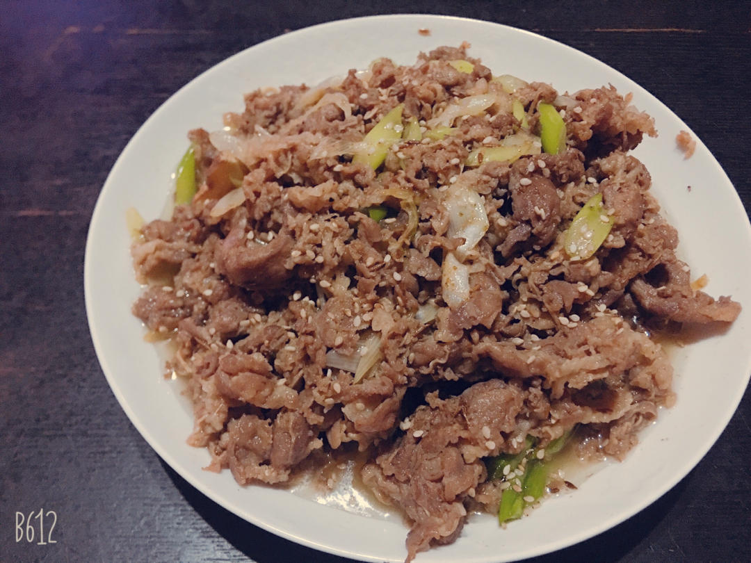 炒了20多年的葱爆羊肉