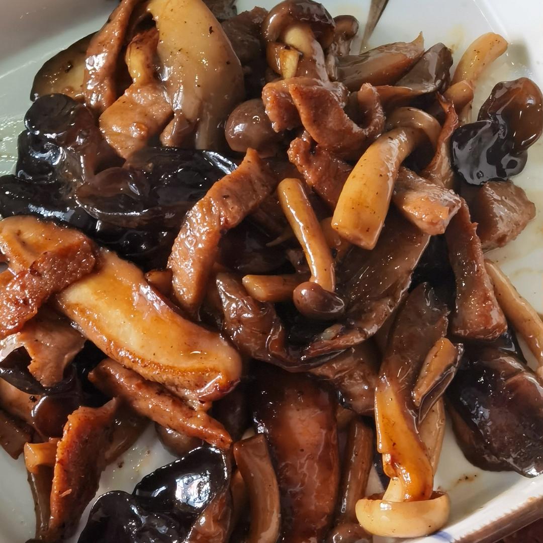 香菇炒肉