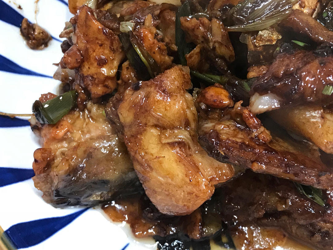 焖三文鱼头（中餐厅张亮简易版）
