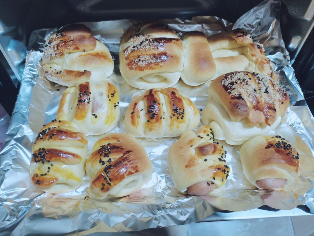 【冬季有肉】美味烤肠面包