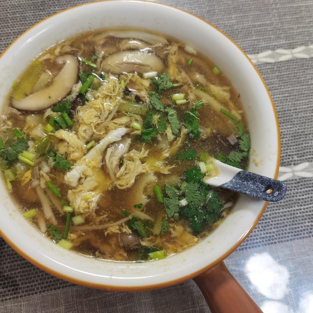 鲜到飞起的菌菇浓汤，不好喝不要钱