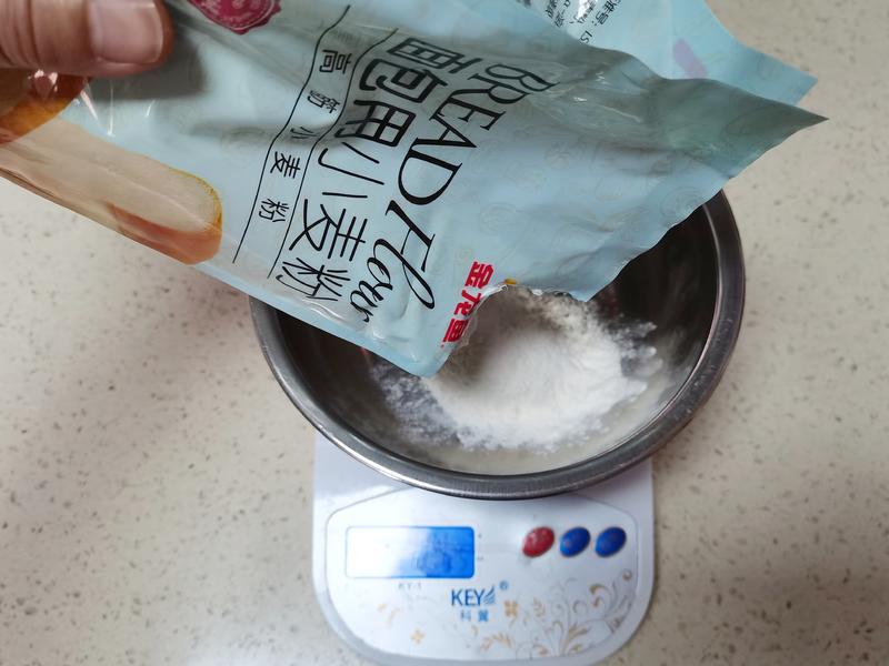 纯奶手撕吐司的做法 步骤1