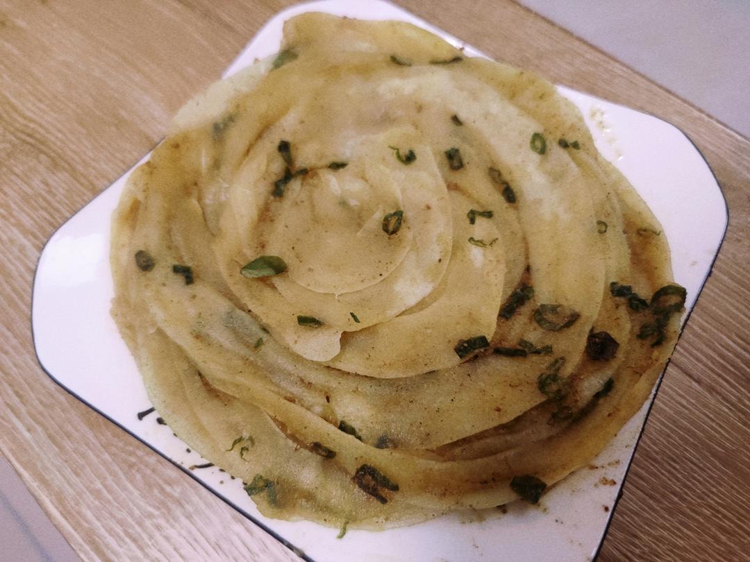 烫面葱花手撕饼