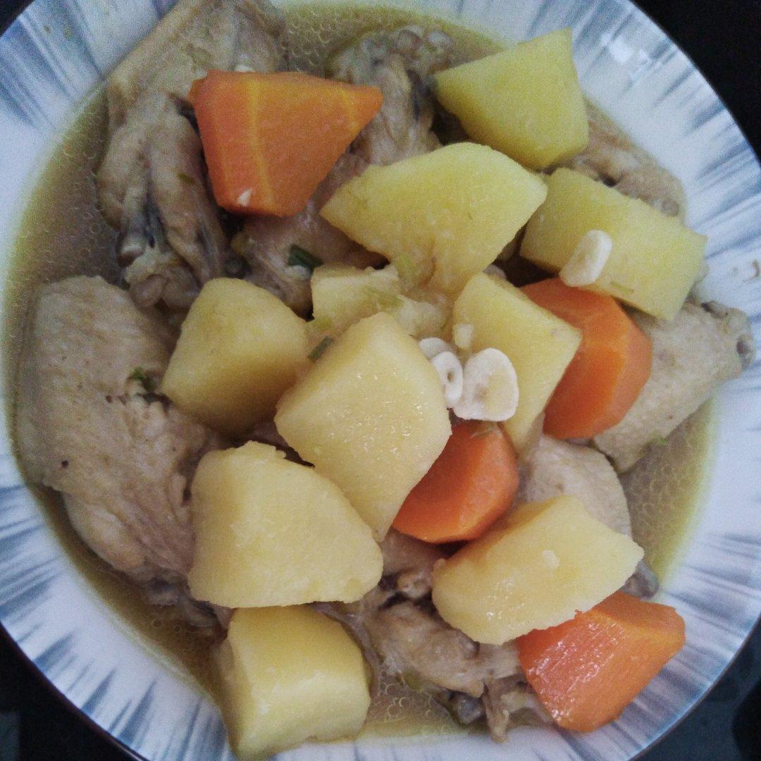 土豆炖鸡翅（快手零失败）
