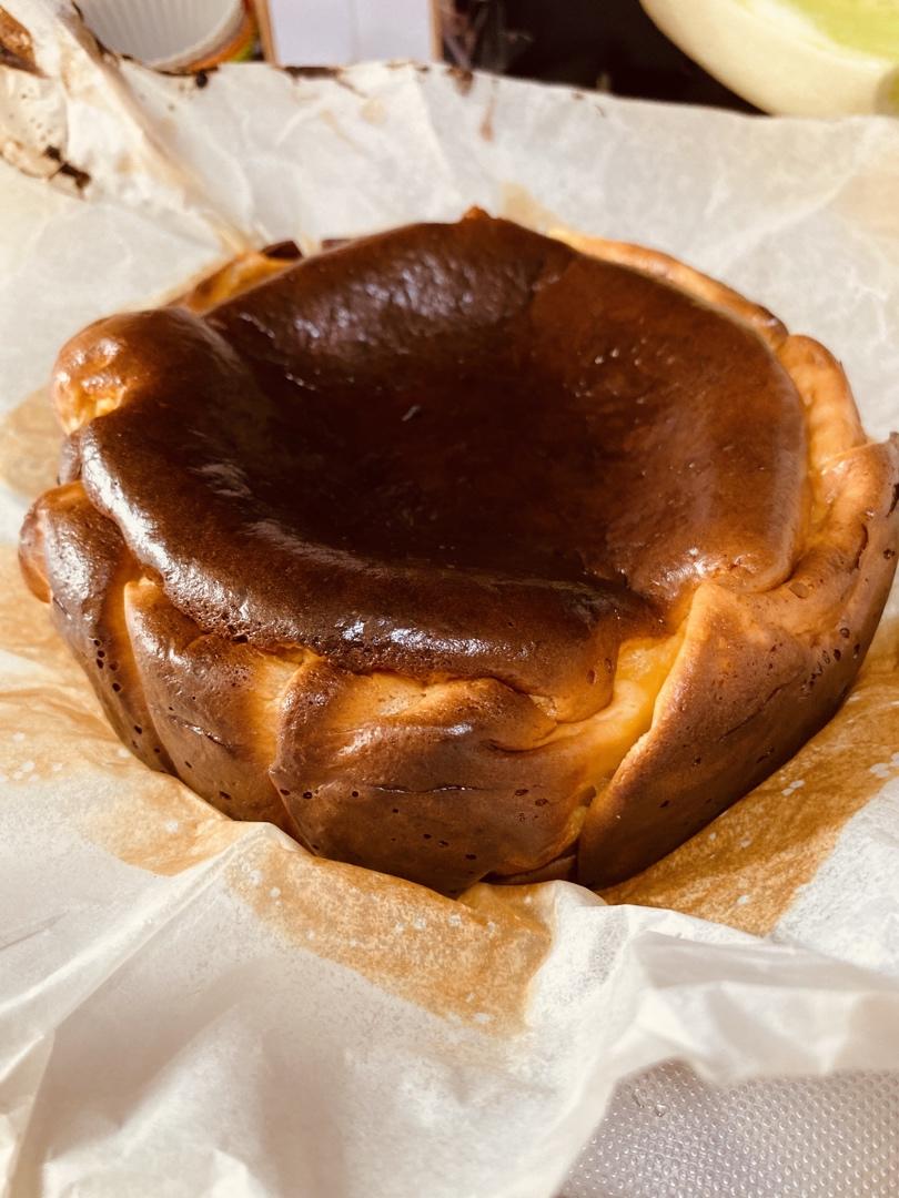 巴斯克烧焦蛋糕