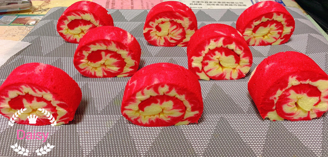 蛋糕卷，红丝绒蛋糕卷，旋风蛋糕卷