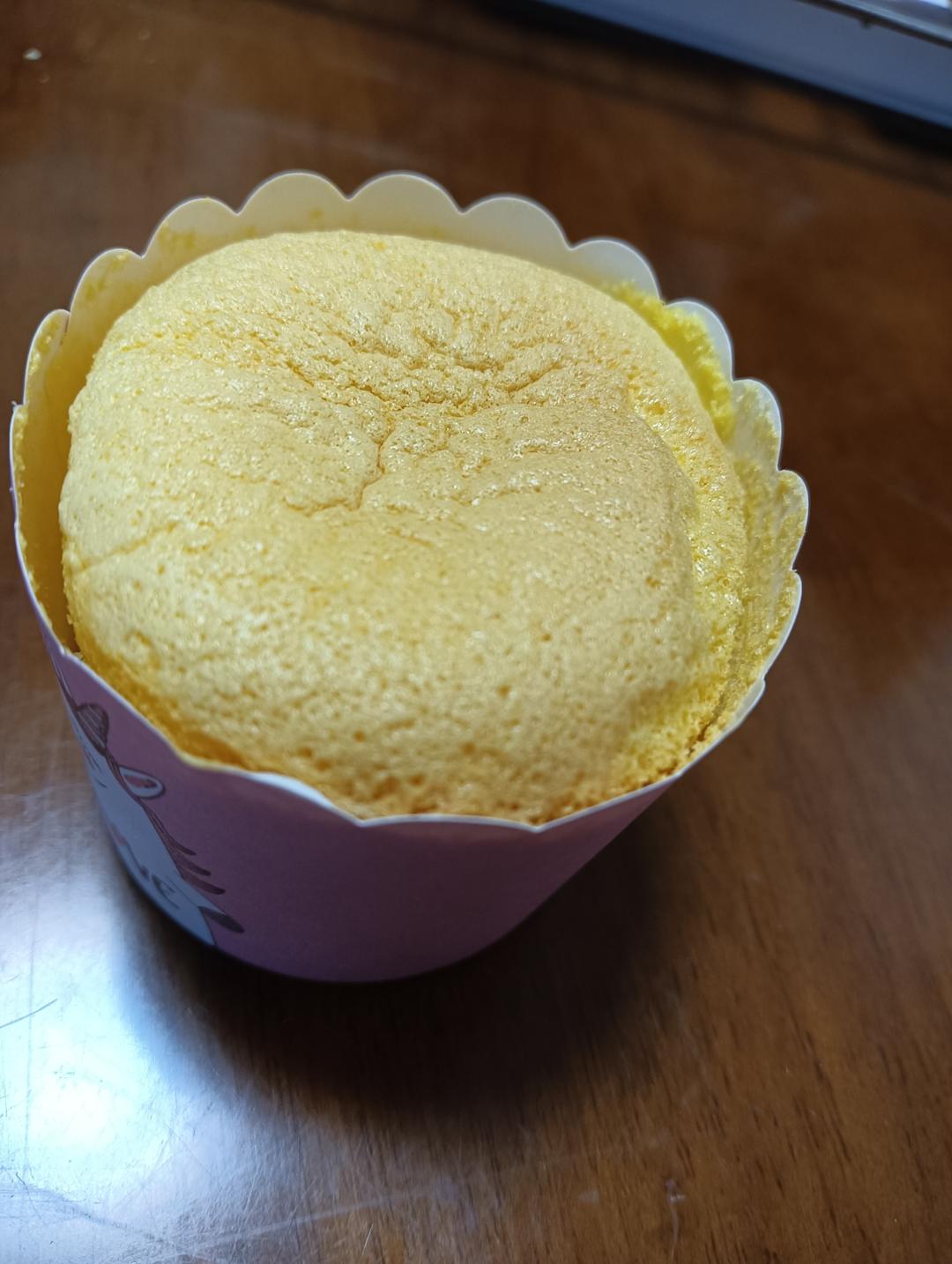 纸杯蛋糕 8寸戚风蛋糕的量