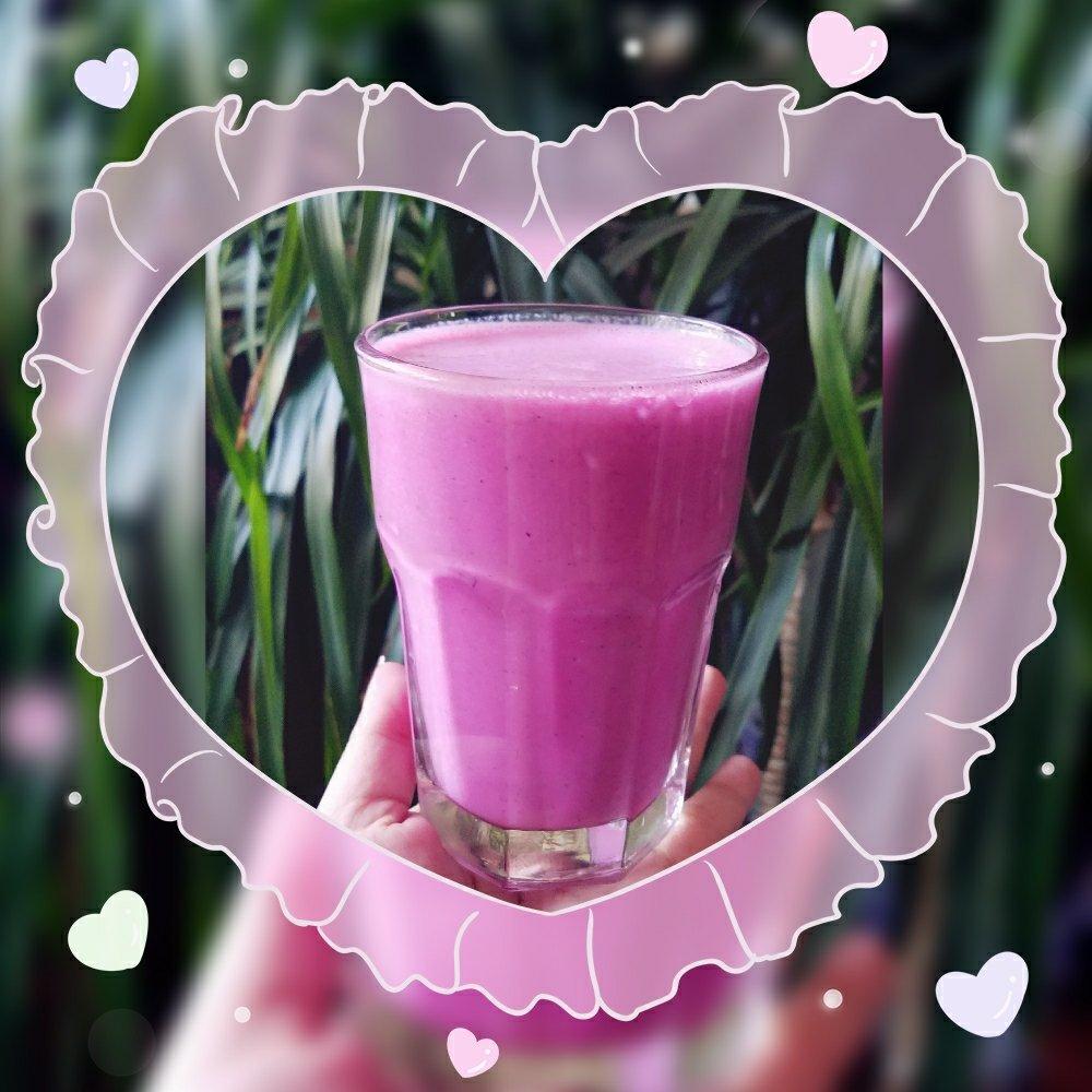 火龙果奶昔