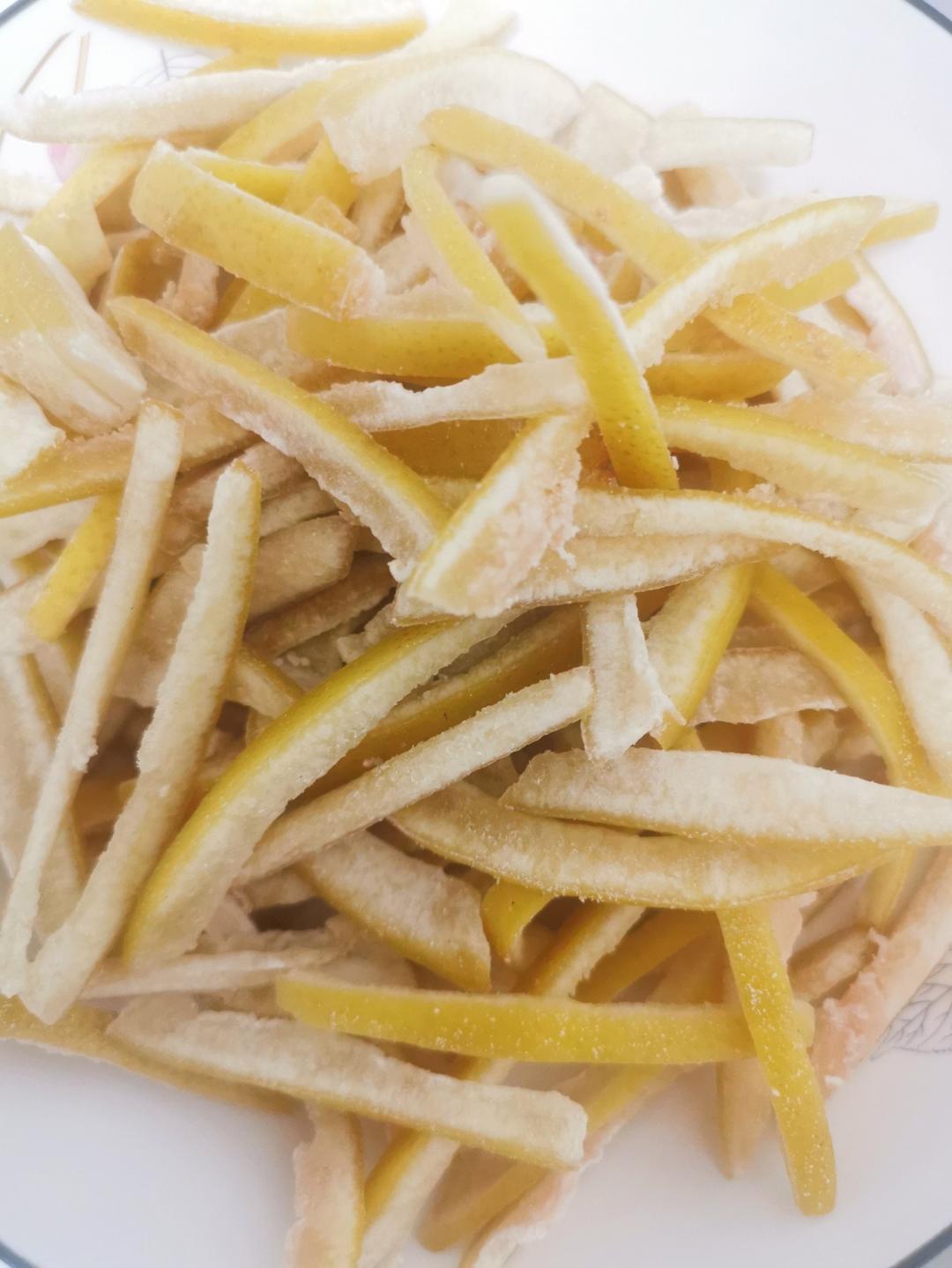 娃娃吵着要吃的柚子皮糖