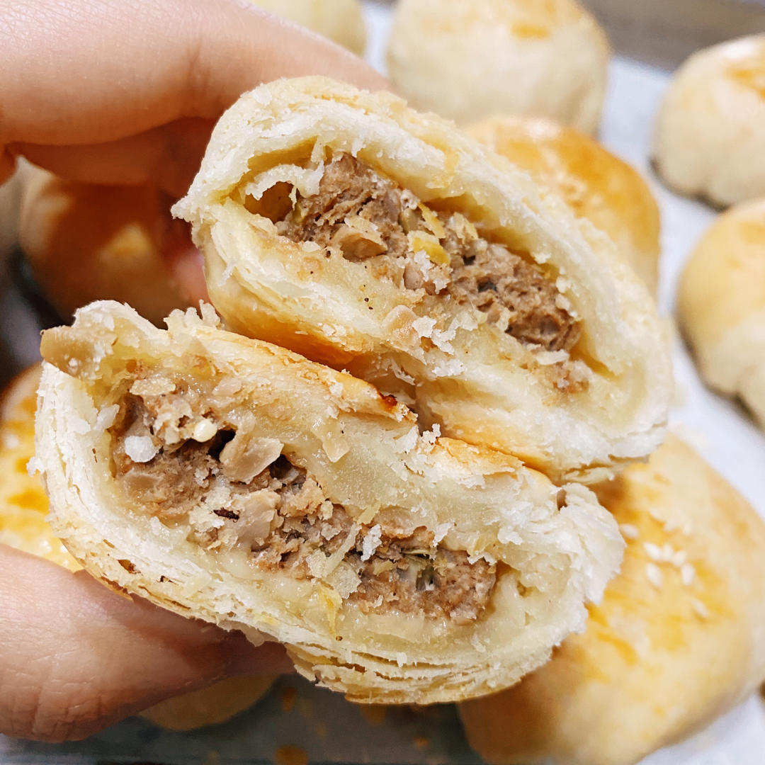 泳式鲜肉榨菜月饼