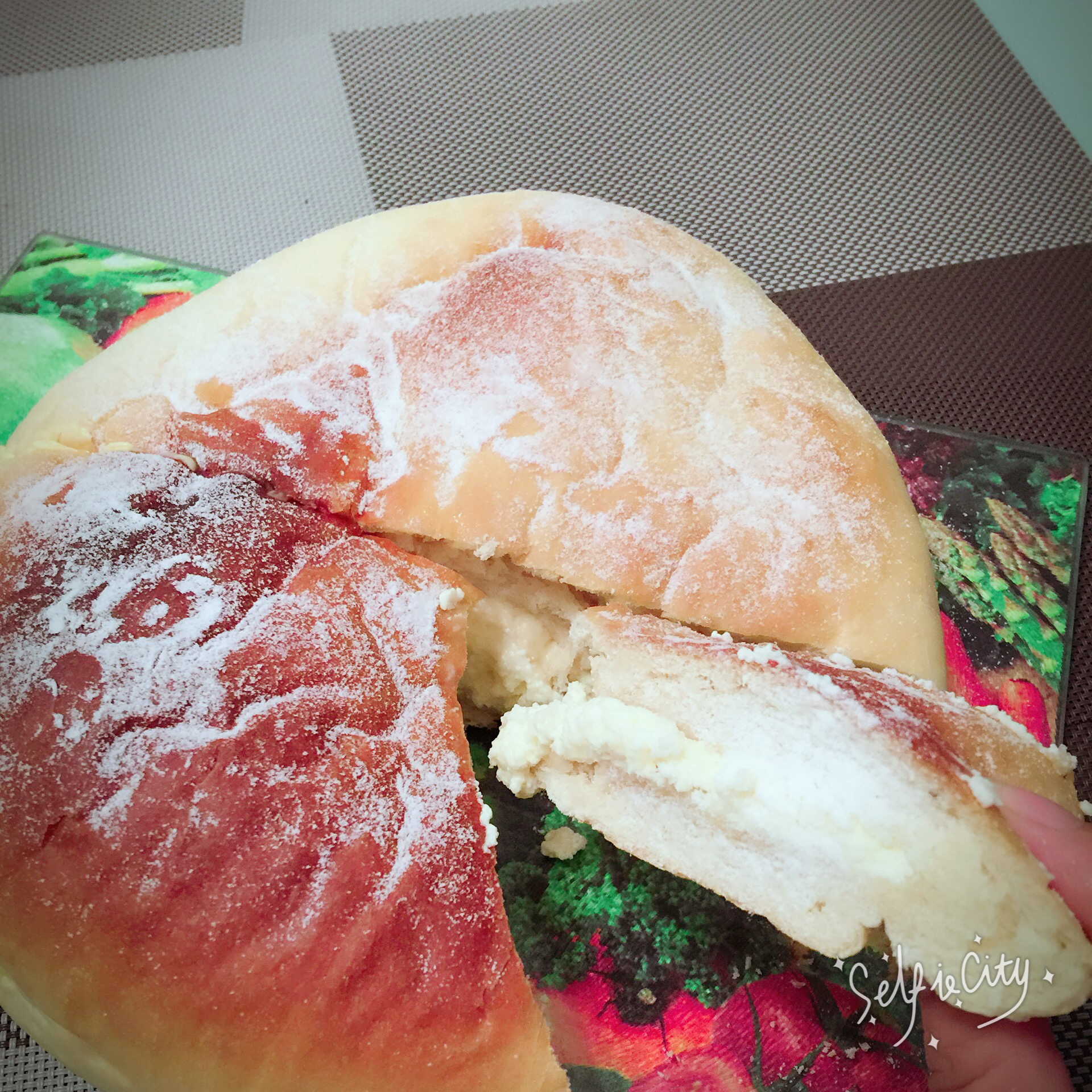 火遍朋友圈的～乳酪包