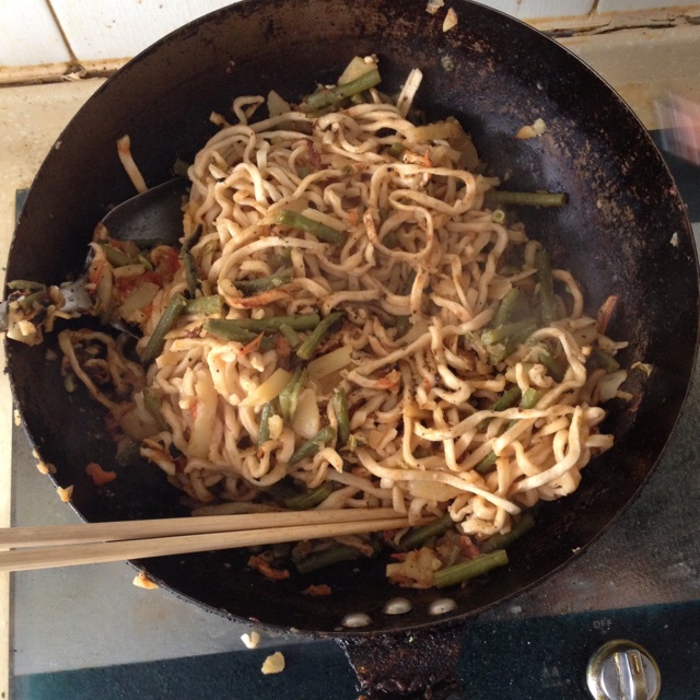 内蒙正宗铁锅焖面