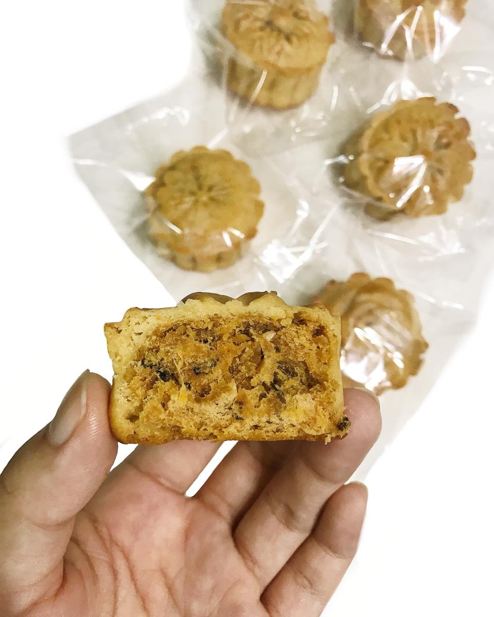肉松蛋黄月饼
